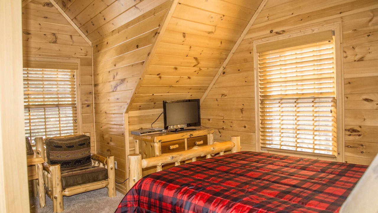 Photo of Bedroom in Saugatuck