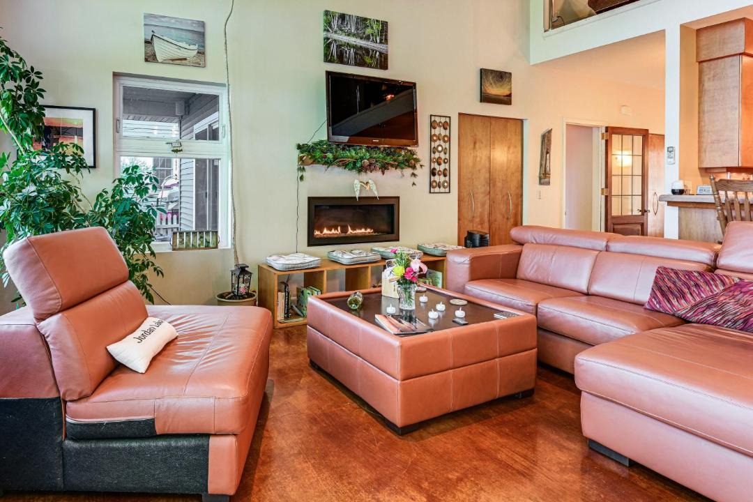 Photo of Livingroom in Lake Odessa