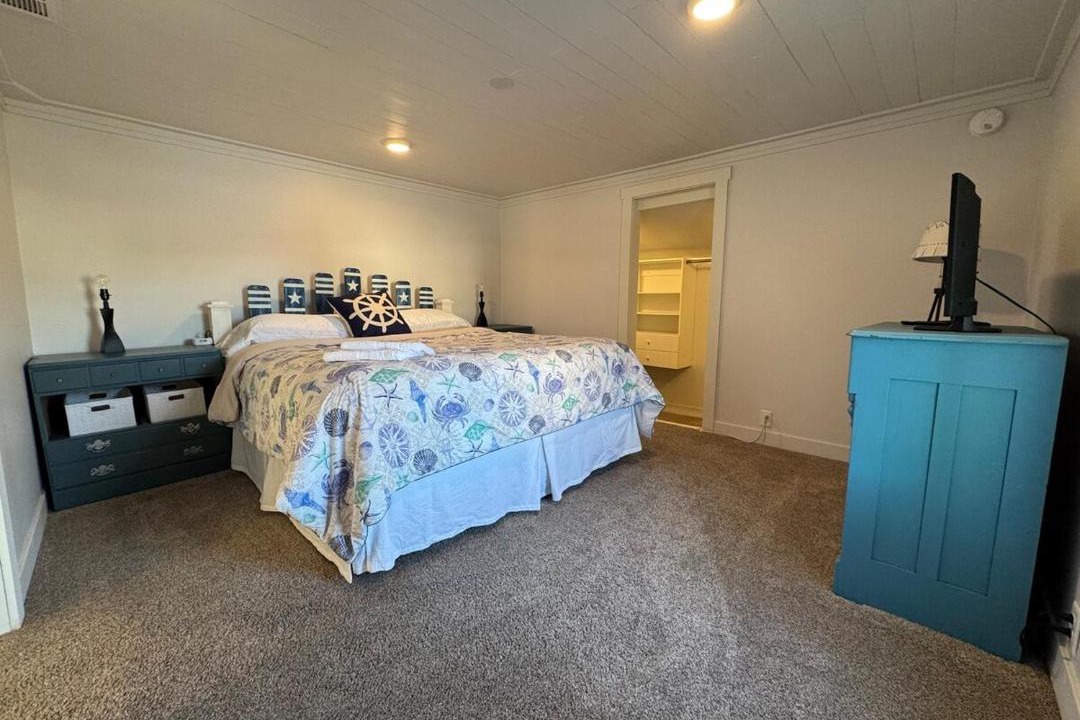 Photo of Bedroom in Spring Lake