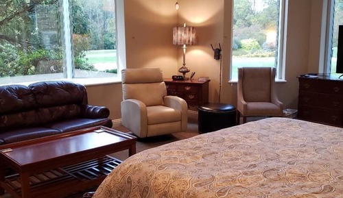 Deluxe Room, 1 King Bed