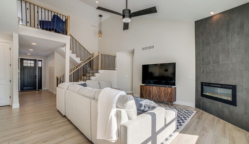 House (5 Bedrooms)