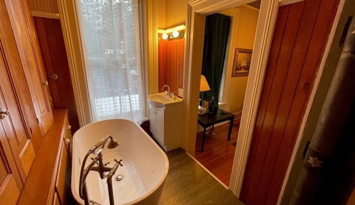 Deluxe Room, Garden View