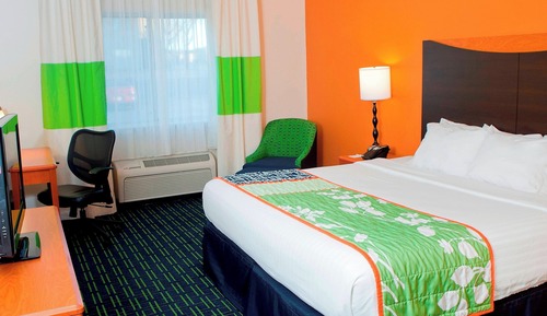 Room, 1 King Bed, Hearing Accessible (Accessible Bathtub)