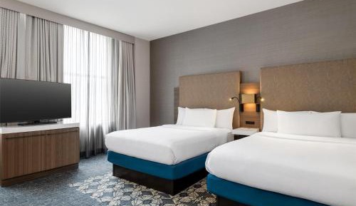 One-Bedroom Queen Suite with Sofa Bed
