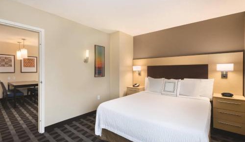 Two-Bedroom Suite