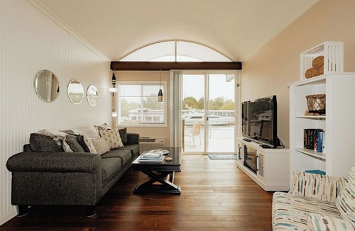 Saugatuck Condo | Waterfront Condo-Shop-Kayak-Beach-Bike-Boat-Restaurants-Outdoor Heated Pool-Fun