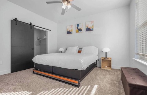 Indianapolis Apartment | CozySuites at Notch