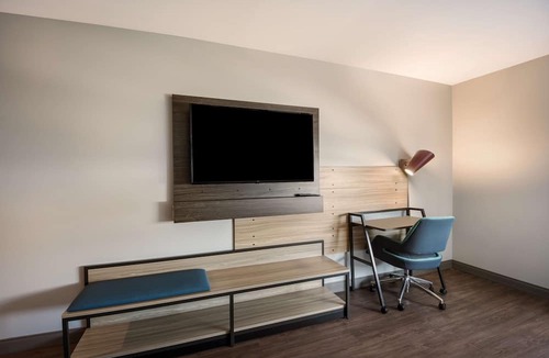 Warsaw Hotel | Tru by Hilton Warsaw