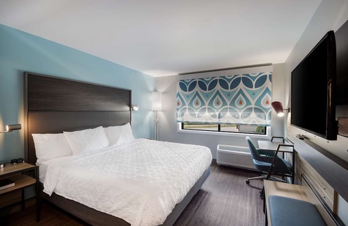 Warsaw Hotel | Tru by Hilton Warsaw
