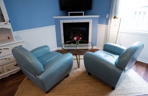 Union Pier Bed & Breakfast | Garden Grove Bed and Breakfast