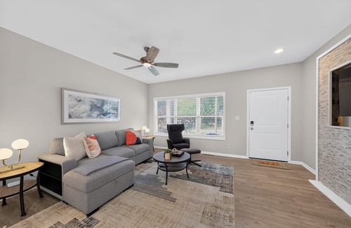 Cedar Lake House | Cedar Lake 4br Home For 8 W/Lake Views 4 Bedroom Home