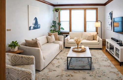 Chicago Apartment | Karlov Inn | Stylish Chicago 2BR Retreat