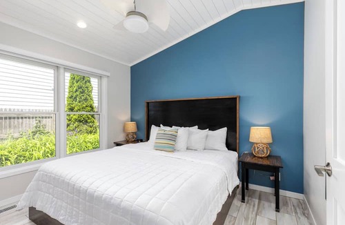 Saugatuck Cottage | One Bedroom Luxury Cottage at Downtown Saugatuck Resort