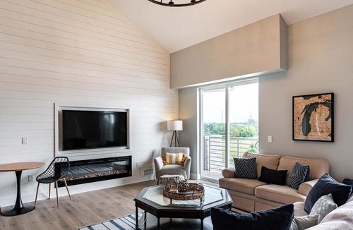 Grand Haven Condo | Spacious Condo Perfect for Fun Family Getaways