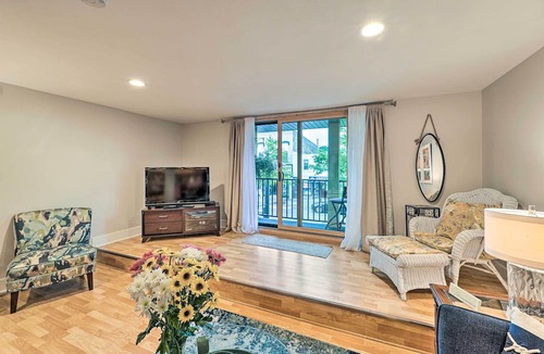 Grand Haven Apartment | Downtown Grand Haven Apt < 1 Mi to Lake Michigan