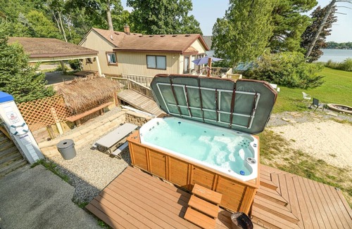 Alto Apartment | Campau Lake Sunrise Retreat | Peaceful Lakefront