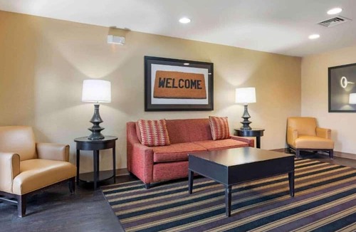 Mishawaka Apartment | 1 King Bed | Non-Smoking, Kitchen, Shower