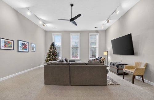 Holland Apartment | Bright 3-Bedroom Downtown Holland Apartment