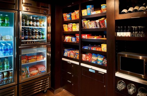 Novi Hotel | Perfect Room for Pet Owners Seeking a Relaxing Getaway with Swimming Pool