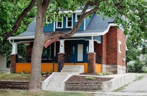 Big Rapids House | Spacious 4BR Duplex - WiFi & A/C