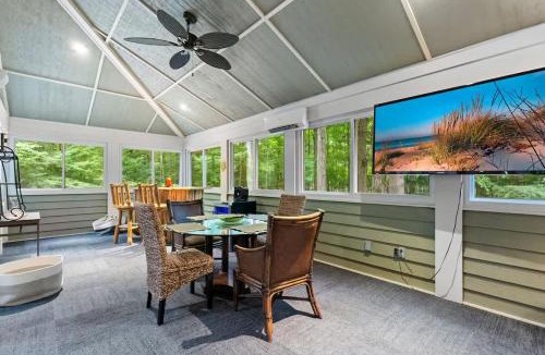 Shorewood-Tower Hills-Harbert House | Pete's Place by Juniper Holiday + Home