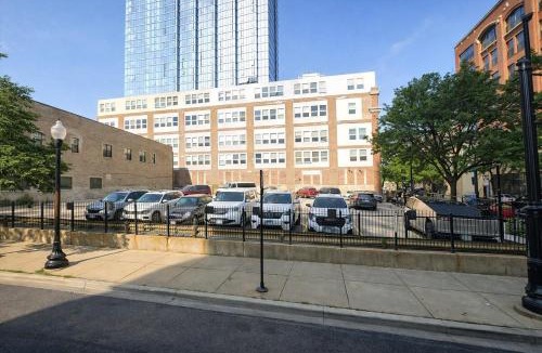 Near South Side Apartment | Family-Friendly 3BR Near McCormick Place, Soldier Field & Shedd Aquarium, A Prime South Loop Spot