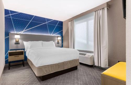 Watervliet Hotel | Comfort Inn & Suites