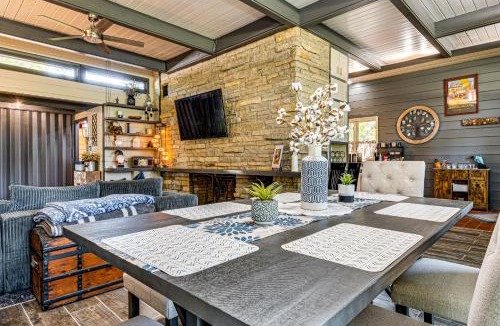Rockville House | Walk to Dtwn Rockville! Prairie-Inspired Retreat