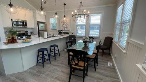 Union Pier House | Sandy Shores