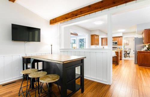 Granger House | Spacious 6-Bed Luxury Home Near Notre Dame