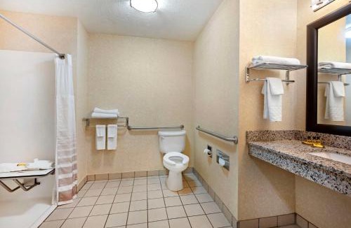 Howe Hotel | Best Western Plus Howe Inn