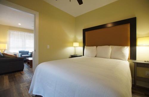 Grand Haven Apartment | Grand Harbor Apartments 209 Clinton Unit 1