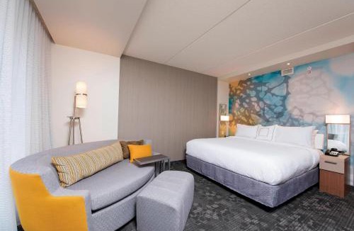 Holland Hotel | Courtyard by Marriott Holland Downtown