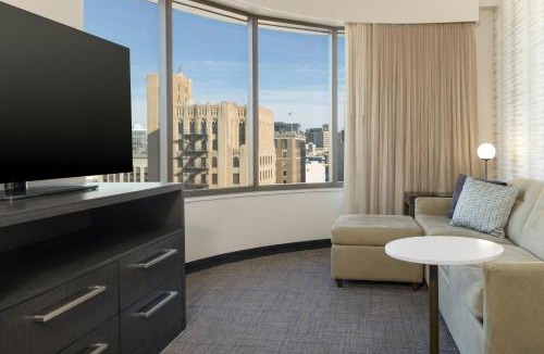 Downtown Hotel | Residence Inn by Marriott Grand Rapids Downtown