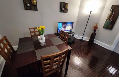 Near Eastside Apartment | Zen Haven 1- Downtown Retreat with Queen Bed
