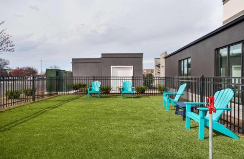 Pike Hotel | Home2 Suites By Hilton Indianapolis North At Intech Park