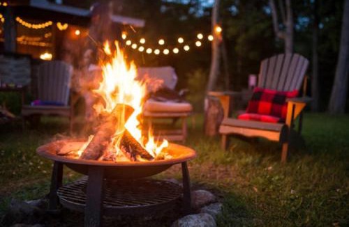 Alto House | Campau Lake 2 BR| Half Retreat Cottage Hot tub Spa