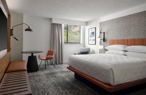 Grand Rapids Hotel | Sheraton Grand Rapids Airport Hotel
