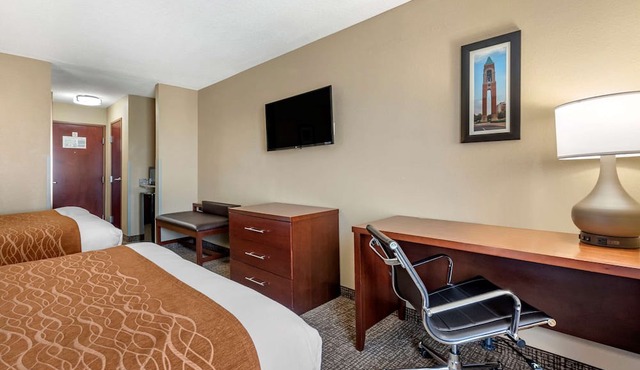 Comfort Inn & Suites Muncie Near University