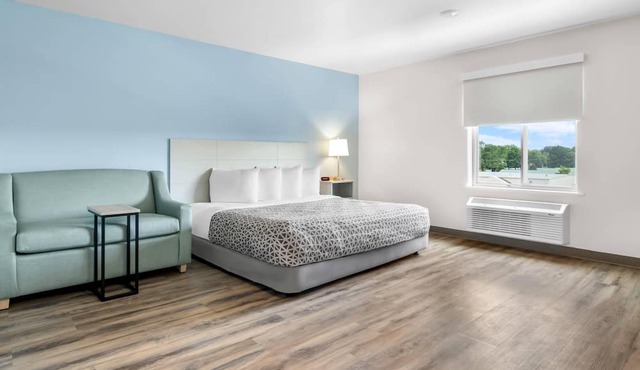 Woodspring Suites Elkhart