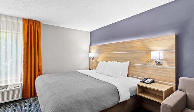 Quality Inn Rochester South