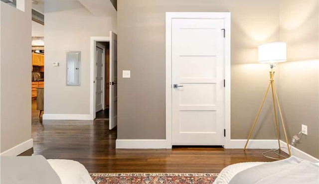 Upscale Downtown Indy 1BR Apartment Walk to Stadiums