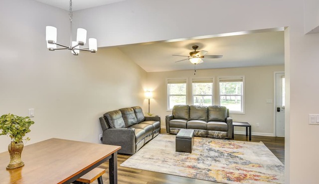 2 Mi to Lake Michigan: Pet-Friendly Sawyer Apt