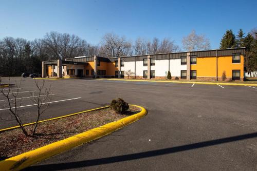 Quality Inn & Suites Portage Central