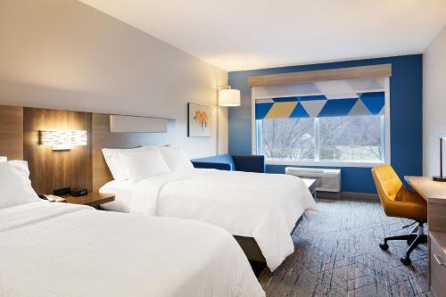 Holiday Inn Express & Suites Muncie Northwest by IHG