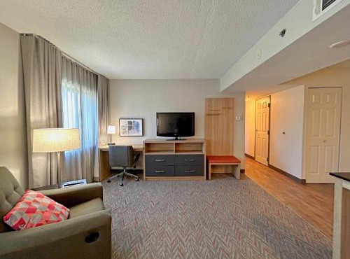 Candlewood Suites Indianapolis Downtown Medical District by IHG
