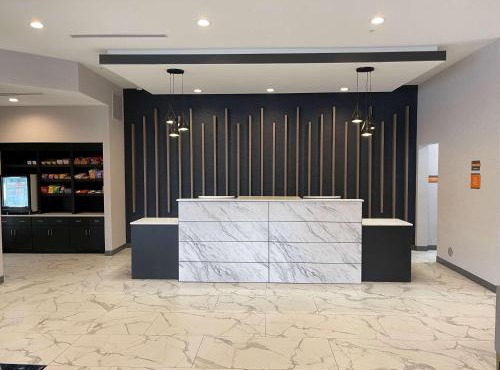 LaQuinta Suites by Wyndham South Bend Notre Dame Area